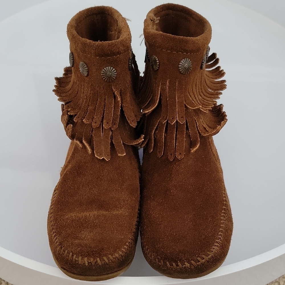 Minnetonka Brown Suede Fringe Ankle Boots